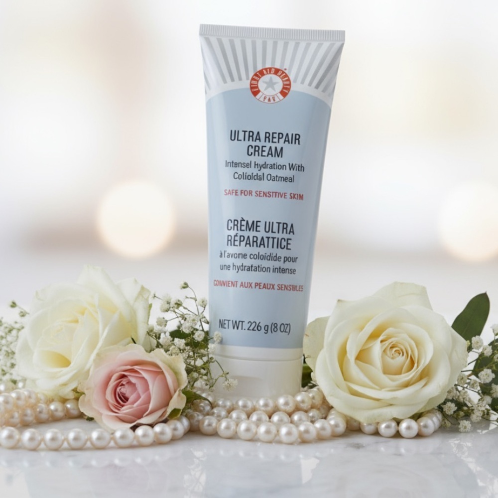 🌸 FIRST AID BEAUTY Ultra Repair Cream
